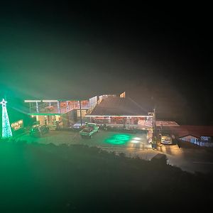 Singing Hills Hotel